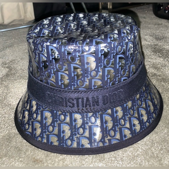 Brand new dior rain hat size 57 with tag never worn